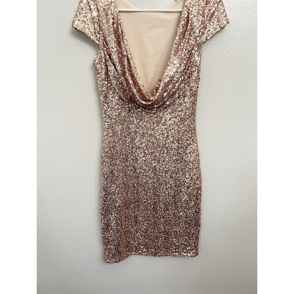 Badgely Mischka rose gold Cowl Back Swank Sequin Sheath Dress size 6 New NWT - Picture 5 of 8
